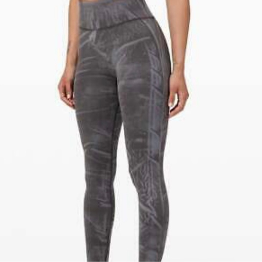 Lululemon Ebb to street tight wash NWT